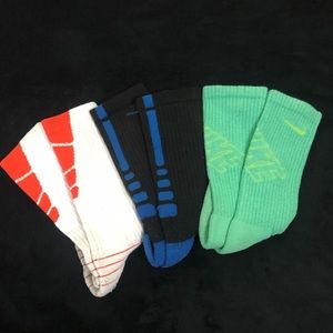 Nike Athletic socks (8-12)